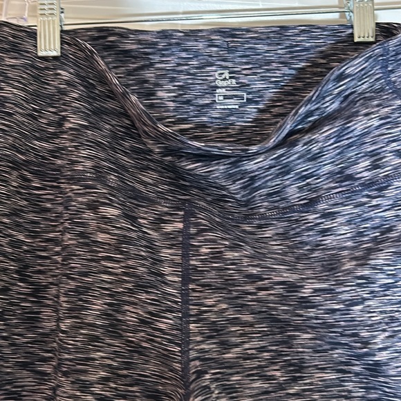 Gap Fit - Picture 2 of 2